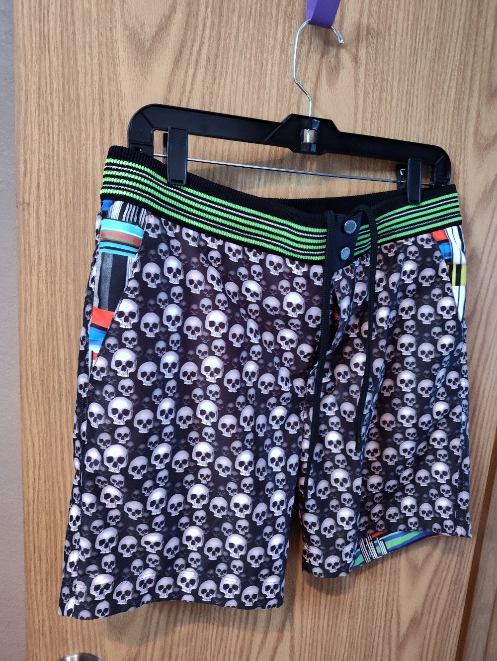 Men's Black Skull Print Swim Trunks Robert Graham - Picture 9 of 9